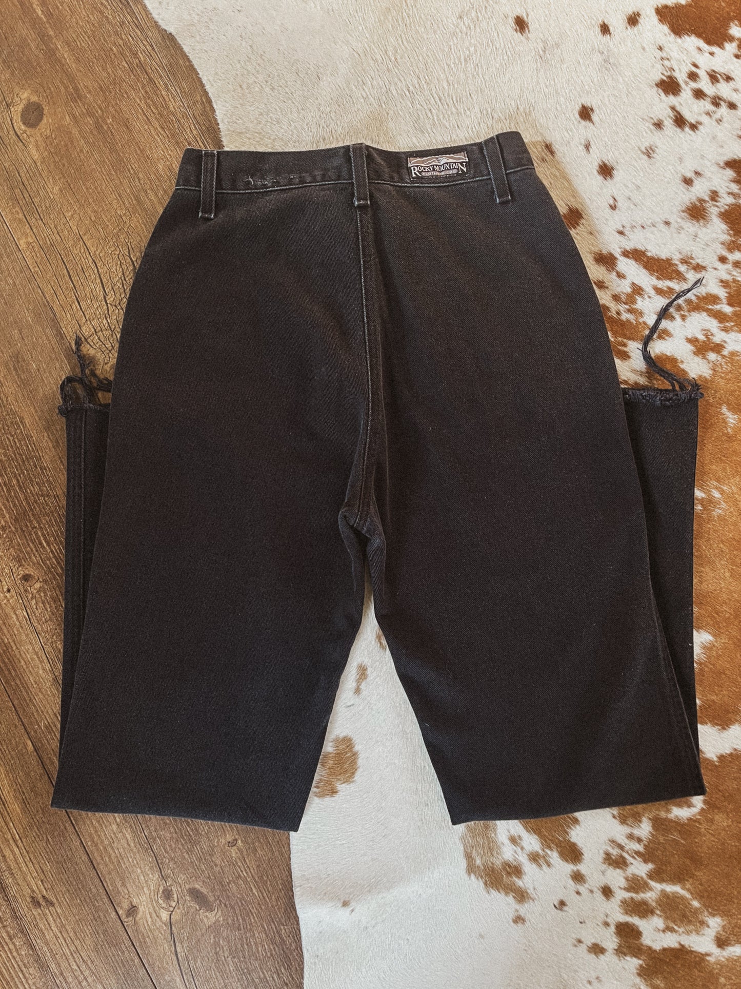 Black Cropped Rockies