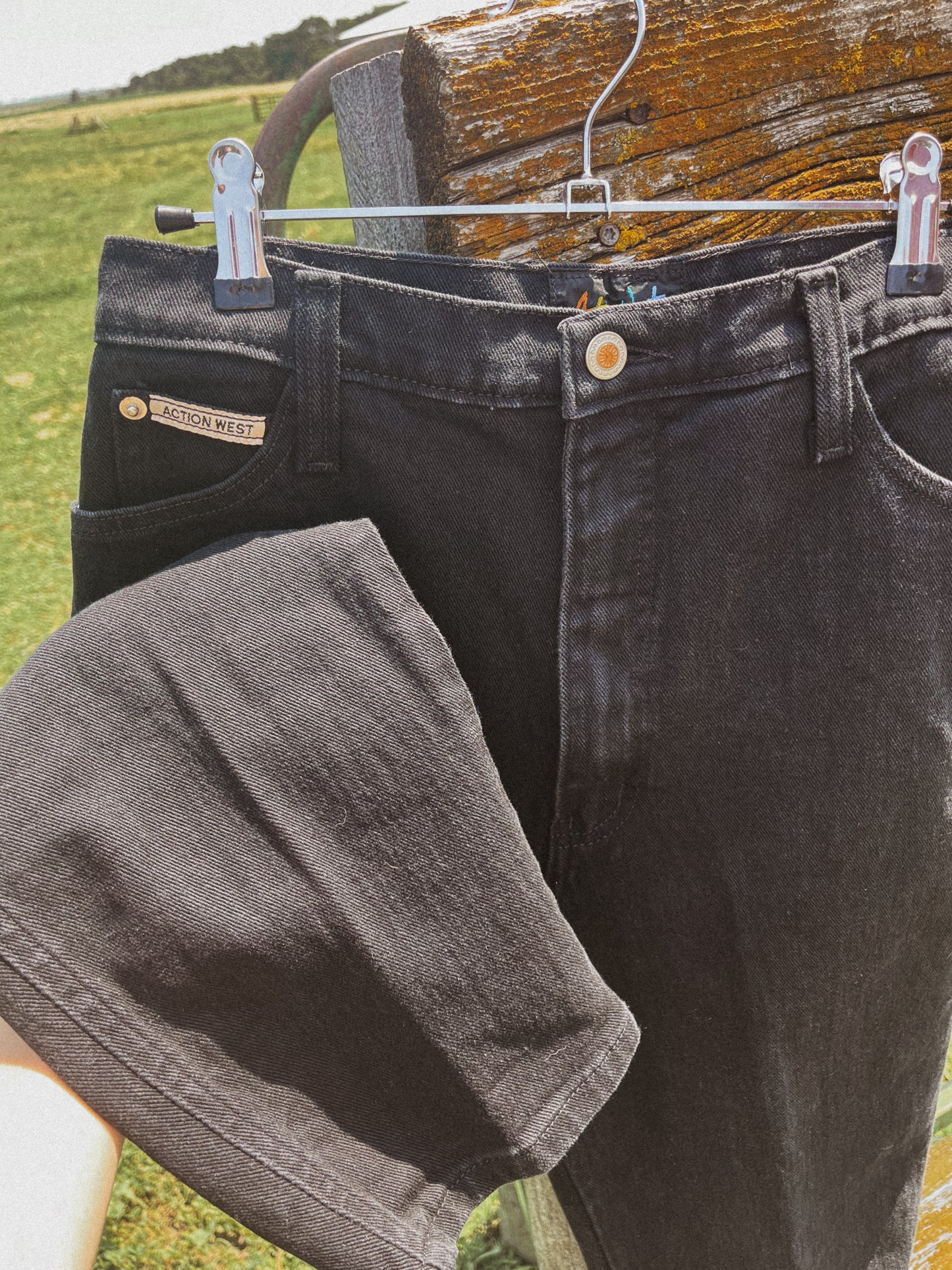 Bareback Jeans